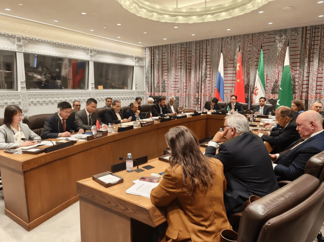 和美国特使见了一面后，塔利班态度转变，扭头拒绝了中方的善意提醒