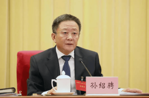 王伟中任内蒙古自治区党委书记，孙绍骋不再担任