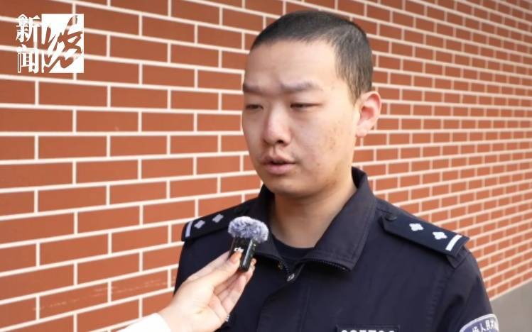 看着都疼!上海一老人跌落数十级台阶,脸着地!“头在流血”